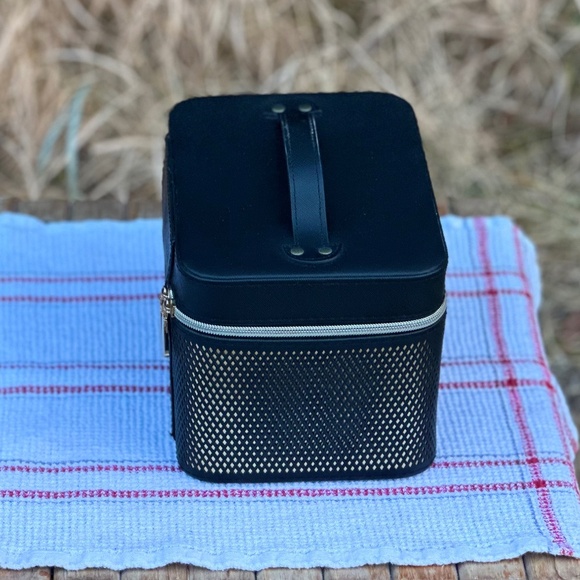 Makeup and Jewelry Organizer - Picture 10 of 16